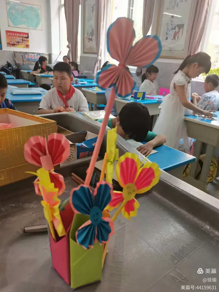 三年级手工特色作品展示